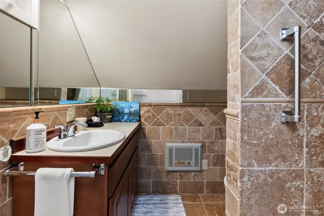 $1,550,000 | 1112 Commercial Street, Leavenworth, WA 98826