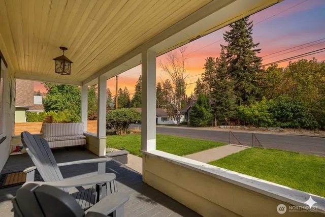 $1,550,000 | 1112 Commercial Street, Leavenworth, WA 98826