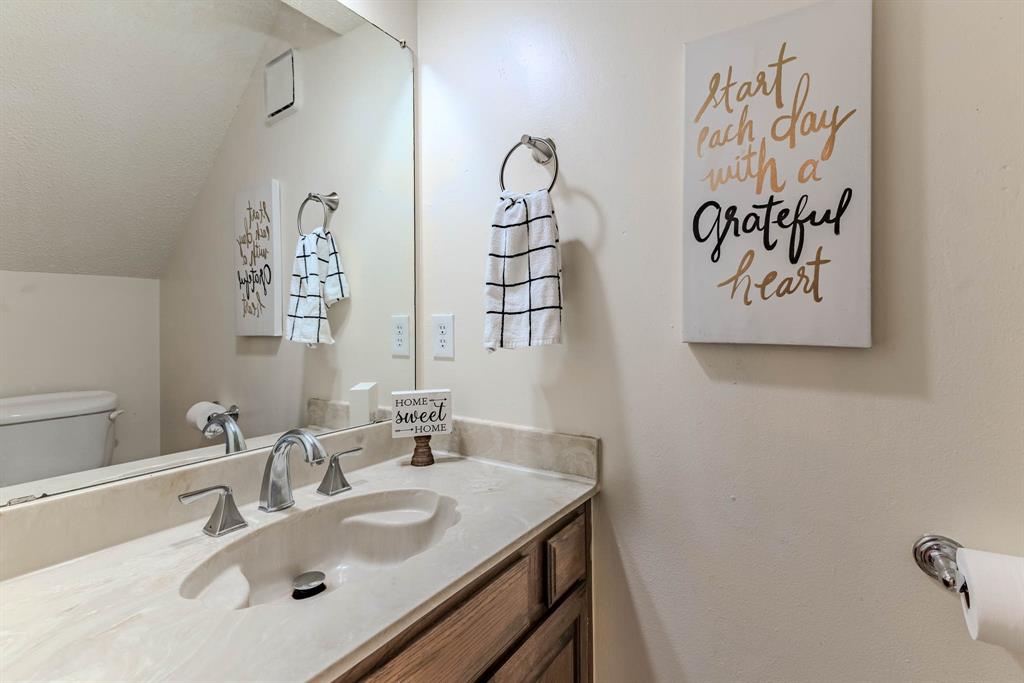 5619 Preston Oaks Road, Unit 706 Dallas, TX 75254 - Photo 15 of 23 Half Bathroom on first level