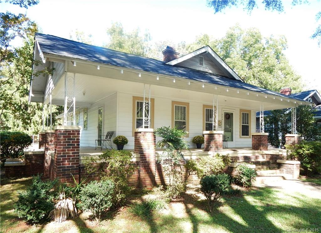 324 Grandin Road Charlotte, NC 28208 - Photo 2 of 14 Gallery Image 2