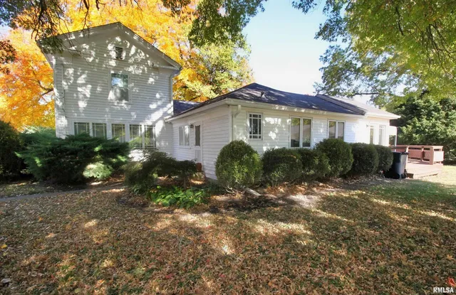 $179,900 | 903 East 2nd Avenue, Monmouth, IL 61462