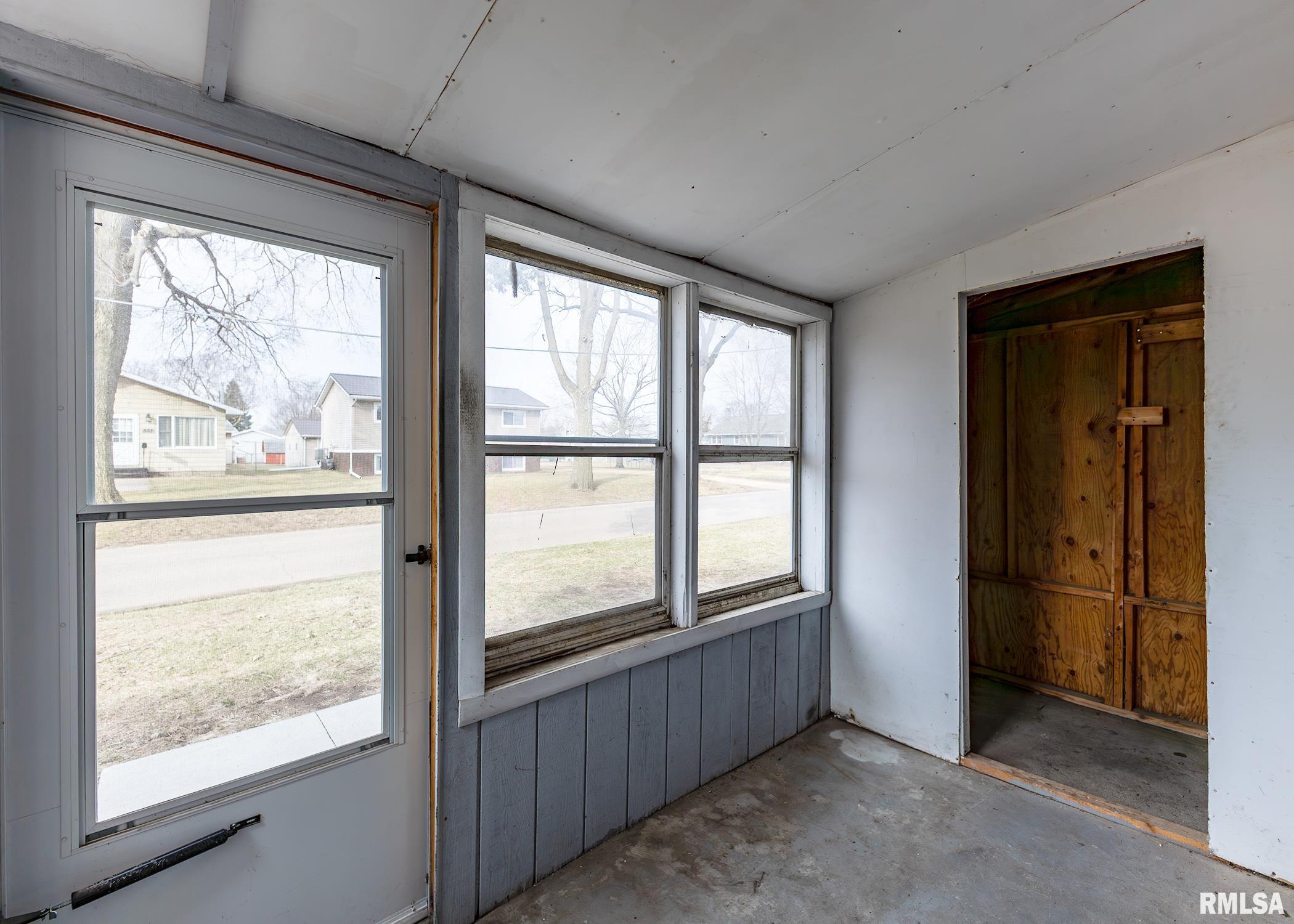 502 7th Avenue Camanche, IA 52730 - Photo 20 of 23