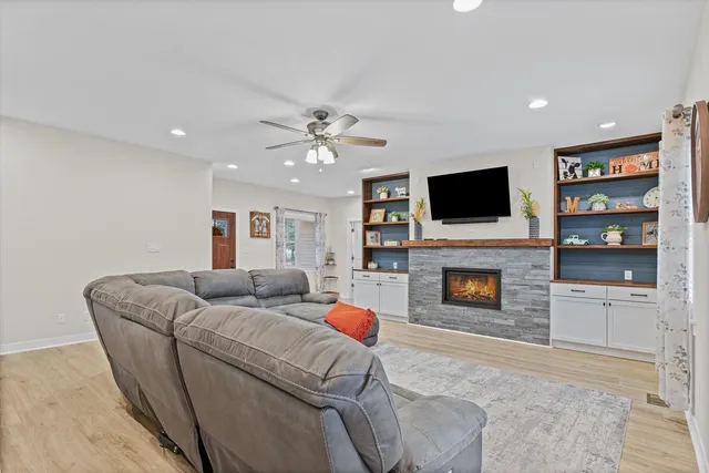 $238,900 | 309 North Adams Street, Fithian, IL 61844