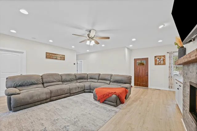 $238,900 | 309 North Adams Street, Fithian, IL 61844