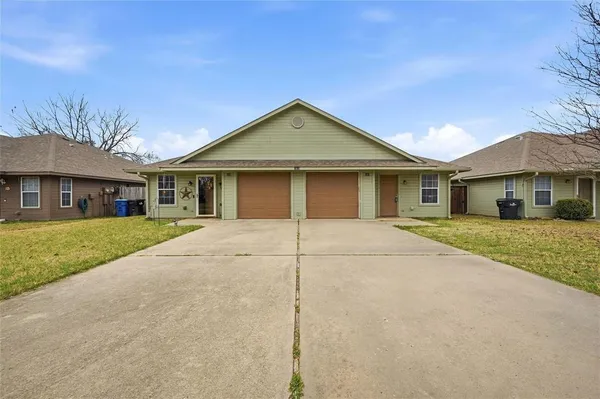 $1,150 | 1023 Rice Street, Unit 101, Denison, TX 75020