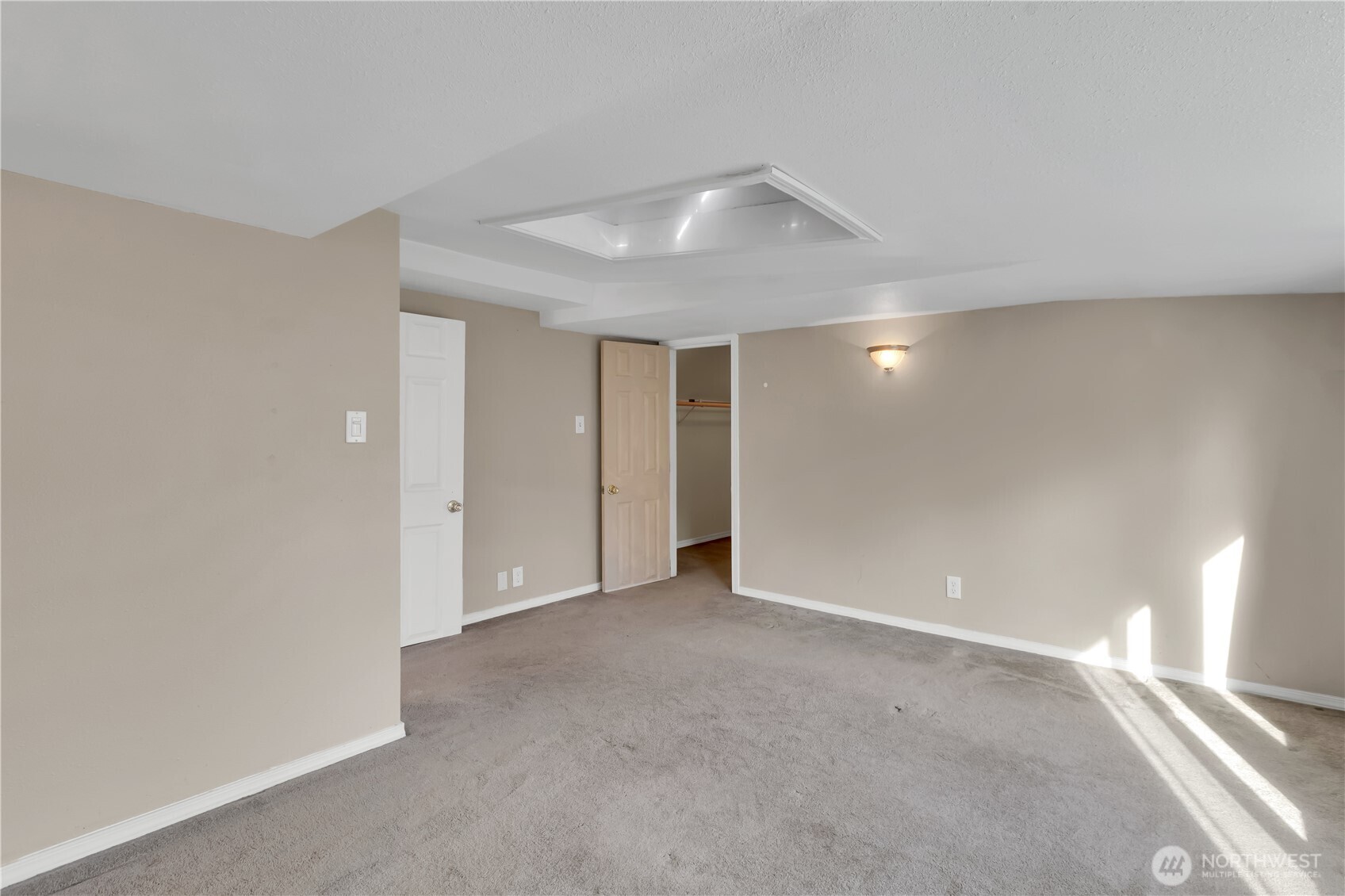 1547 Southwest Myrtle Street Seattle, WA 98106 - Photo 21 of 40 a view of an empty room