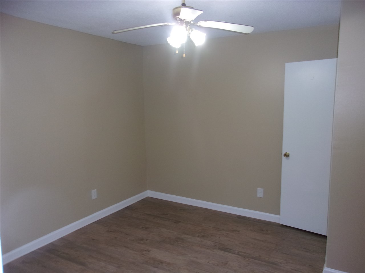 5863 Hamlet Road Millington, TN 38053 - Photo 7 of 11 Gallery Image 7