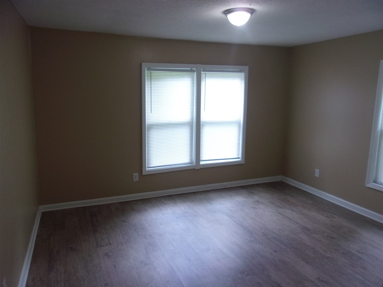 5863 Hamlet Road Millington, TN 38053 - Photo 9 of 11 Gallery Image 9