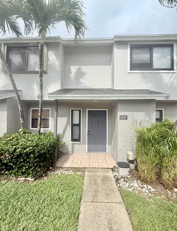 $2,000 | 6606 Dockside Circle, Greenacres, FL 33463