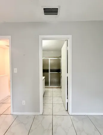 $2,000 | 6606 Dockside Circle, Greenacres, FL 33463