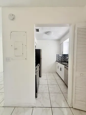 $2,000 | 6606 Dockside Circle, Greenacres, FL 33463