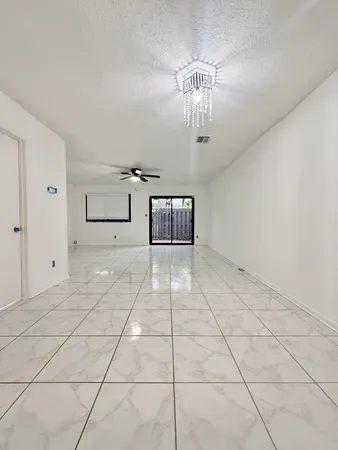$2,000 | 6606 Dockside Circle, Greenacres, FL 33463