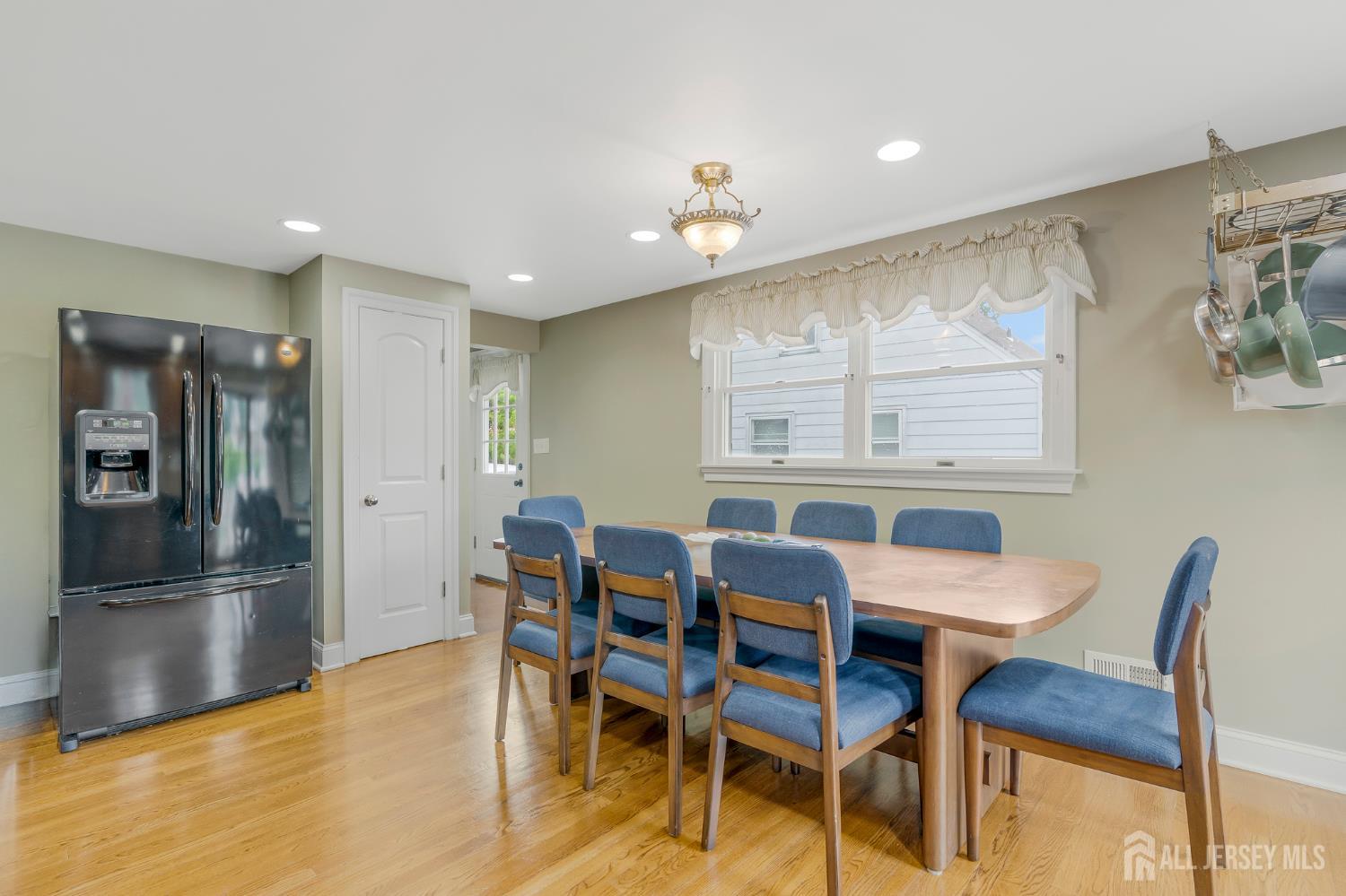 8 Hooker Avenue Middlesex, NJ 08846 - Photo 9 of 22