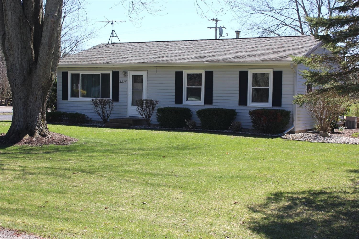 3875 Kaiser Road Tecumseh, MI 49286 - Photo 2 of 10 Photo 2