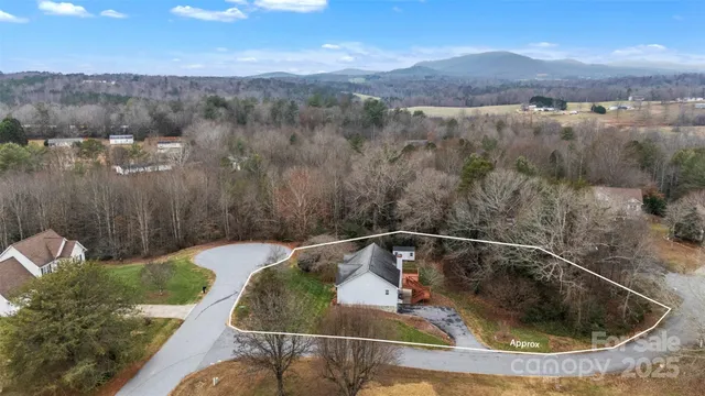 a bird view of a yard