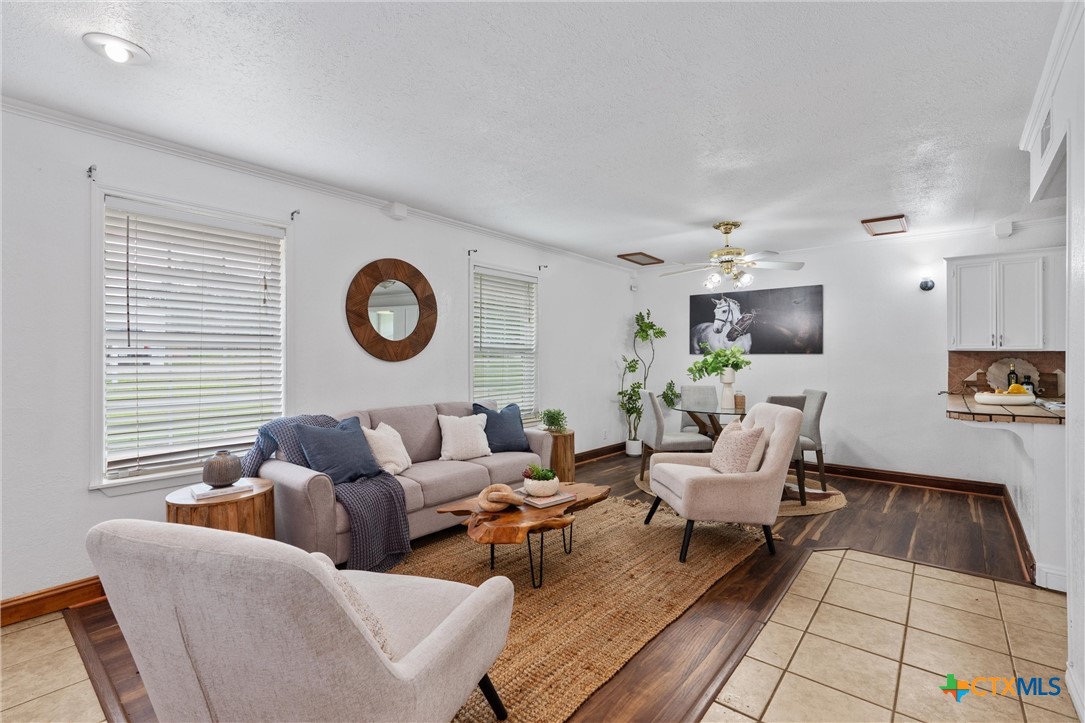 5203 Denmans Loop Belton, TX 76513 - Photo 2 of 26 Living Room