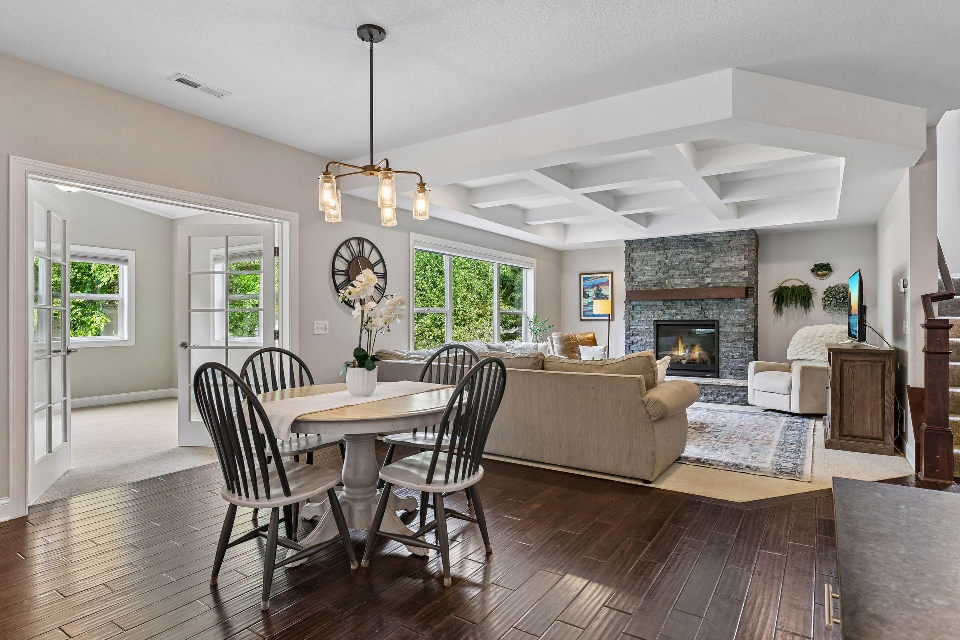 899 Rolling Bluff Excelsior, MN 55331 - Photo 12 of 40 Gallery Image 12