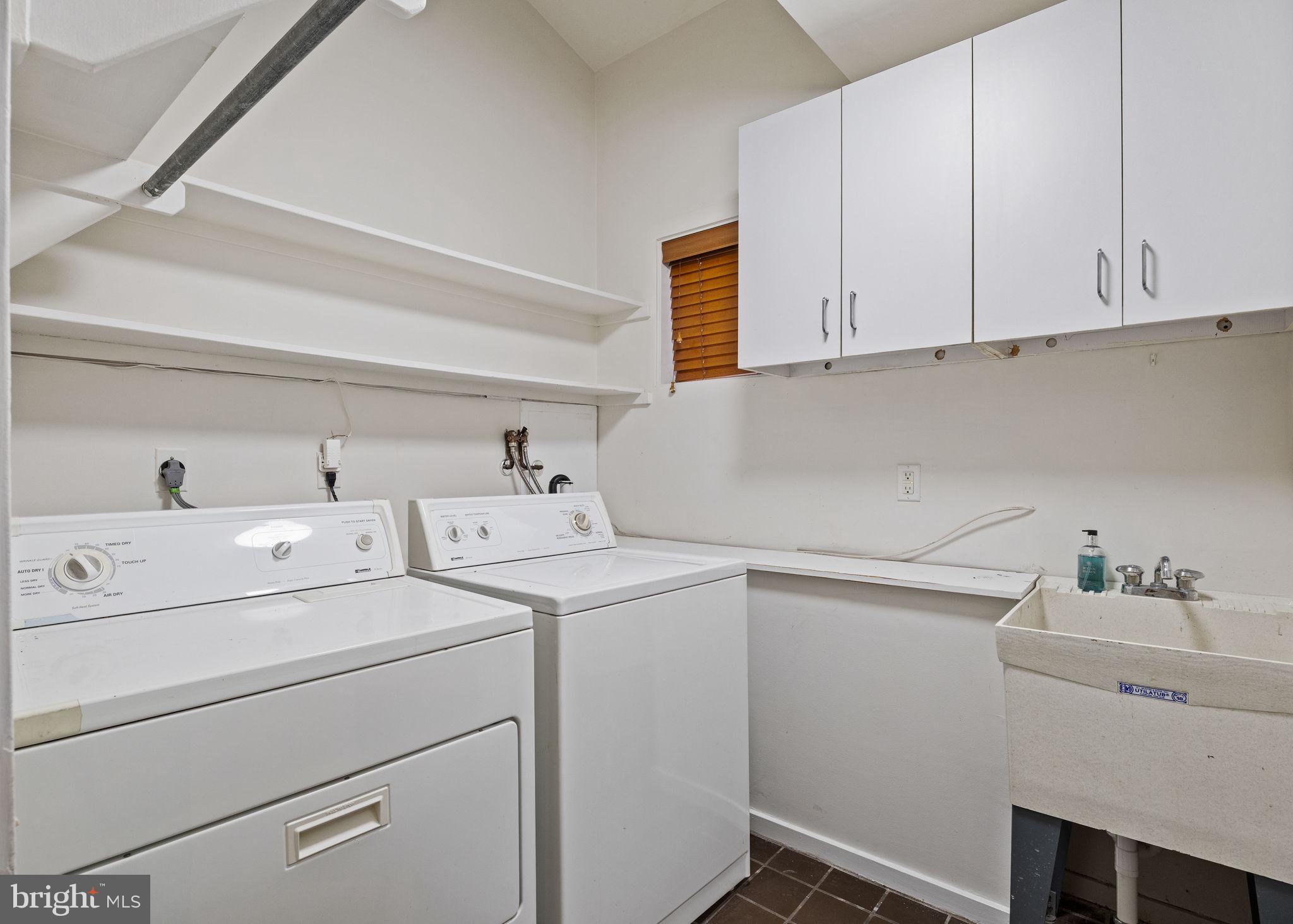 175 Old Gulph Road Wynnewood, PA 19096 - Photo 71 of 87 a utility room with dryer and washer