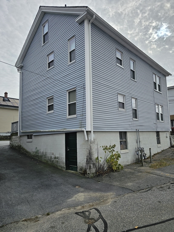 39 Lake Street Webster, MA 01570 - Photo 14 of 42