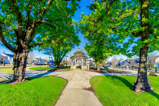 $425,000 | 1749 Serenity Court, Antioch, IL 60002