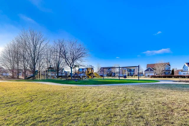 $425,000 | 1749 Serenity Court, Antioch, IL 60002