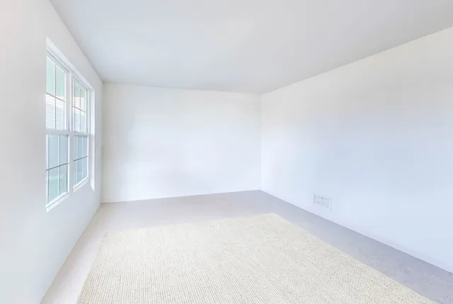 $425,000 | 1749 Serenity Court, Antioch, IL 60002