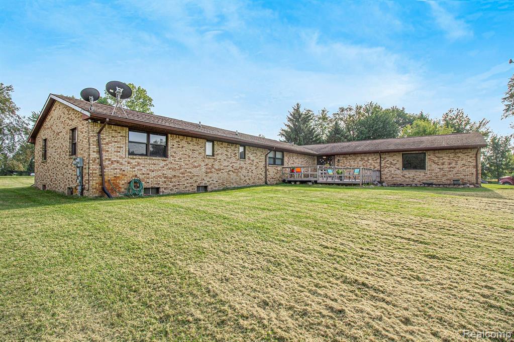 6500 Layton Road Fowlerville, MI 48836 - Photo 27 of 37