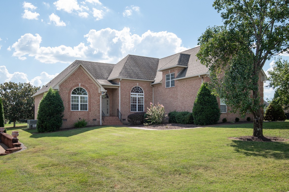 105 Robin Point Gallatin, TN 37066 - Photo 1 of 60