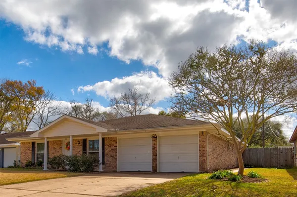 $225,000 | 1113 West Flamingo Drive, Seabrook, TX 77586