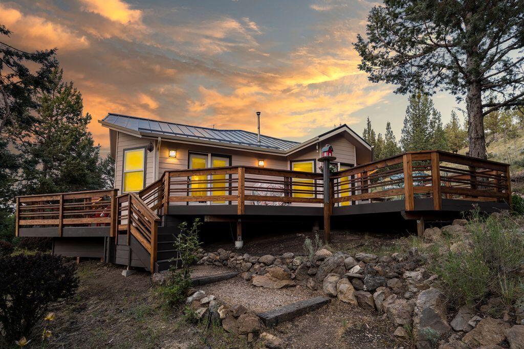66530 Ponderosa Loop Bend, OR 97703 - Photo 54 of 55 pnErKuMQ