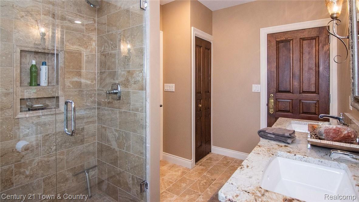 985 South Baldwin Road Oxford, MI 48371 - Photo 58 of 91 054219010560_57.jpg