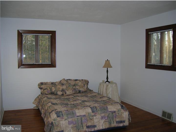 27728 Mt Pleasant Road Jobstown, NJ 08041 - Photo 16 of 20 Bedroom - Main