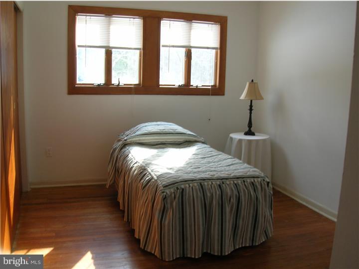 27728 Mt Pleasant Road Jobstown, NJ 08041 - Photo 17 of 20 Bedroom 2
