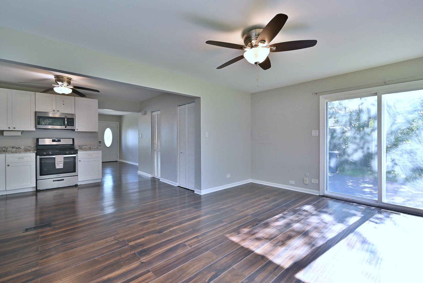 5629 Crestwood Road Matteson, IL 60443 - Photo 6 of 20 a view of empty room with wooden floor and window