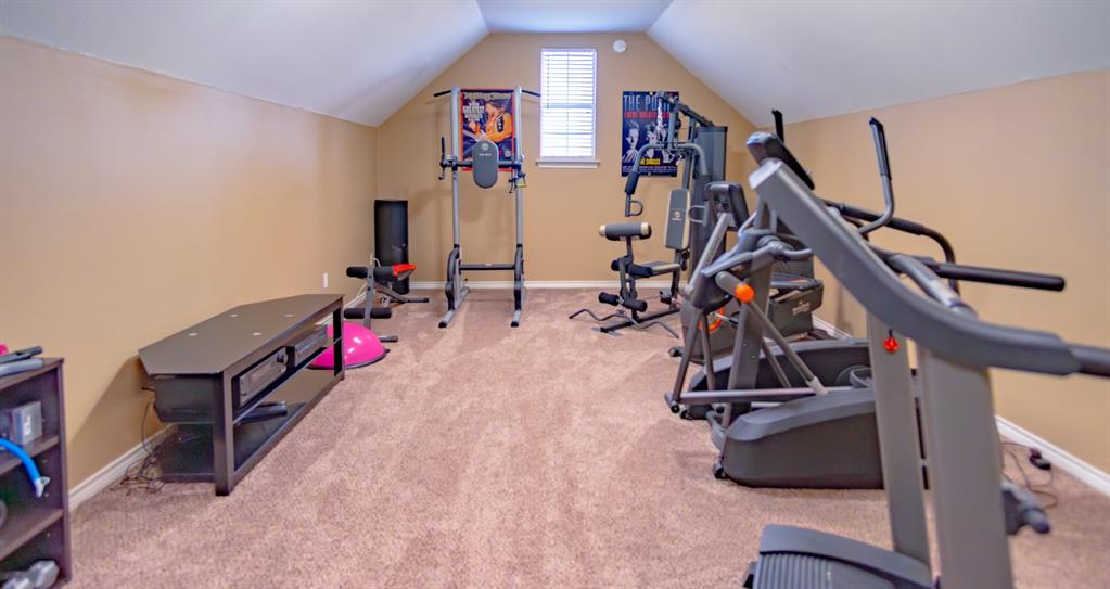 733 Ridgeview Drive Sherman, TX 75090 - Photo 25 of 40 a view of a room with gym equipment
