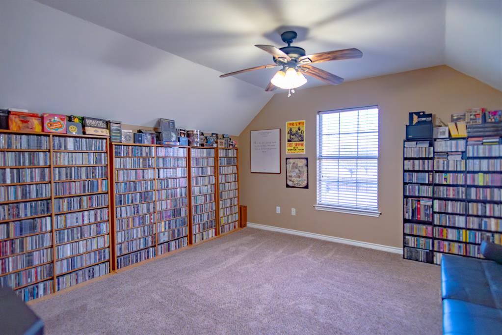 733 Ridgeview Drive Sherman, TX 75090 - Photo 26 of 40 a view of livingroom with window and furniture