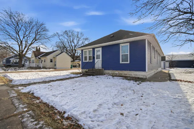 $137,500 | 1204 1st Avenue Northeast, Austin, MN 55912