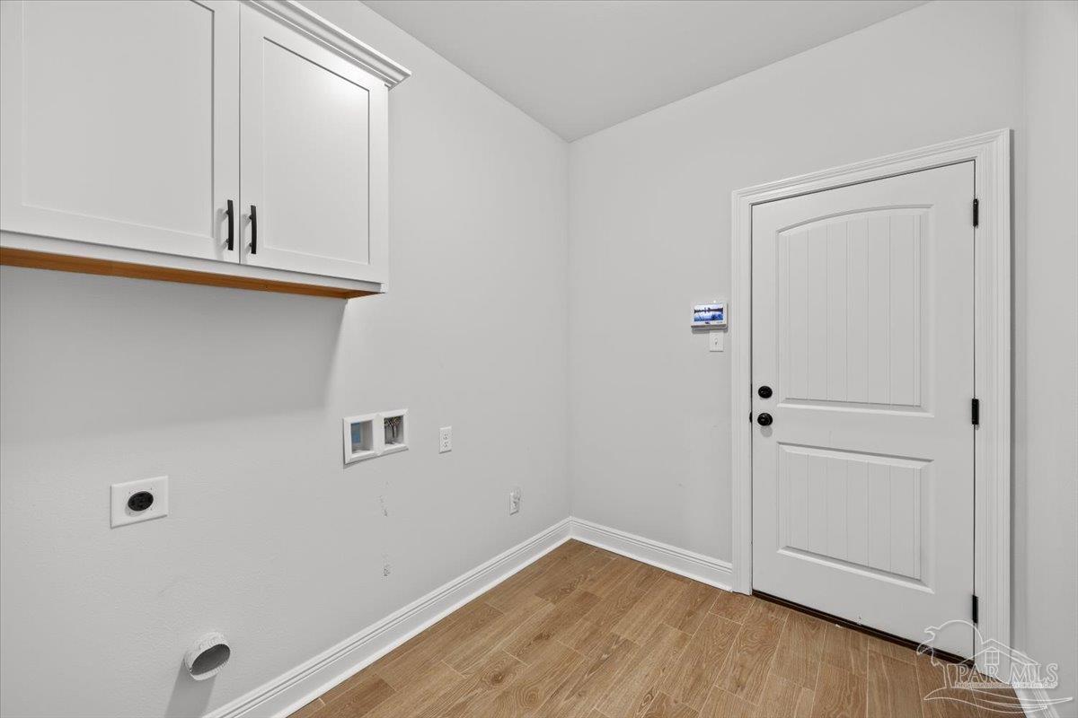 5362 Adeline Circle Pace, FL 32571 - Photo 26 of 40 a view of a room with closet