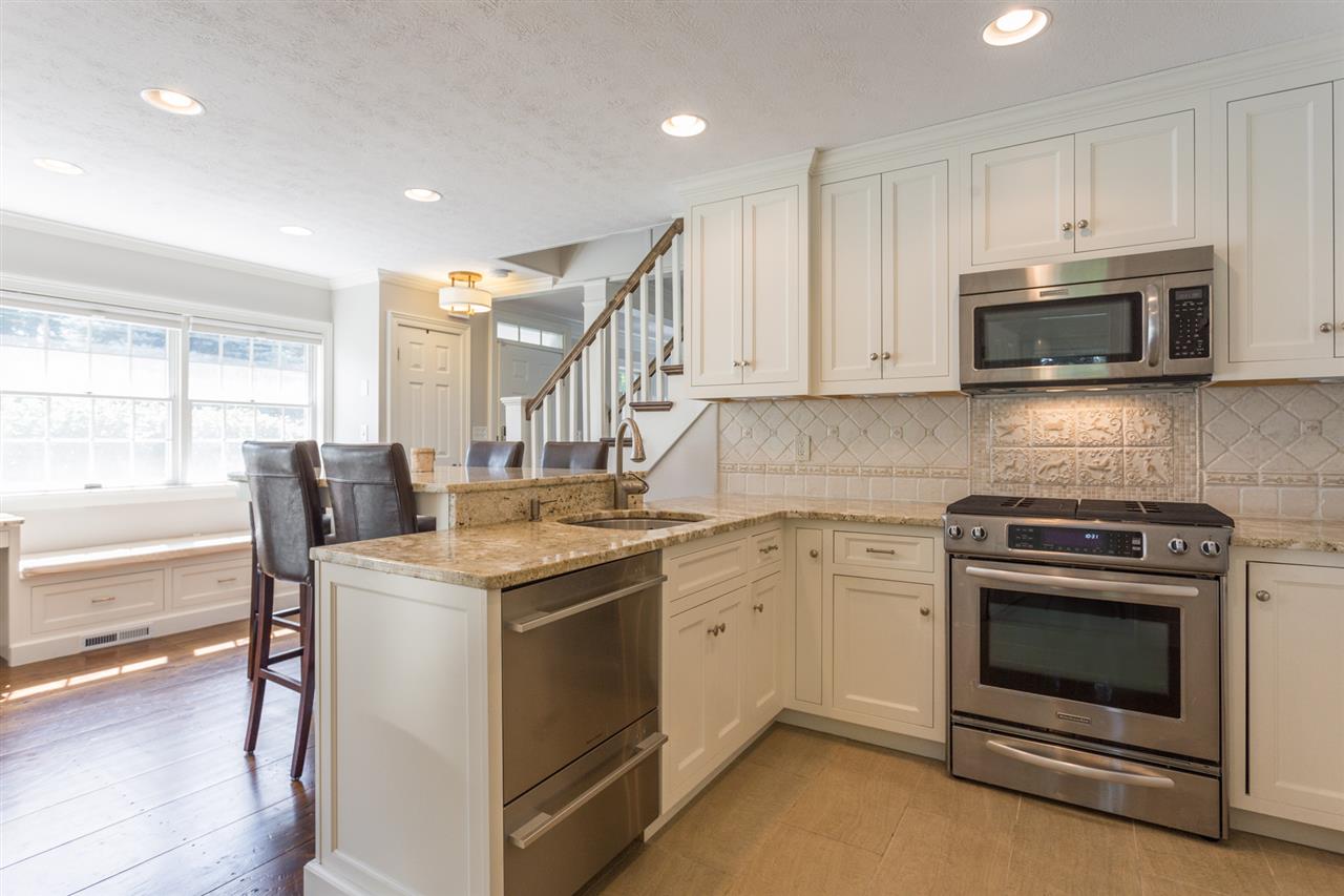 148 Main Street New Castle, NH 03854 - Photo 12 of 40