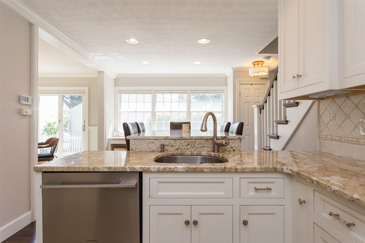 148 Main Street New Castle, NH 03854 - Photo 13 of 40
