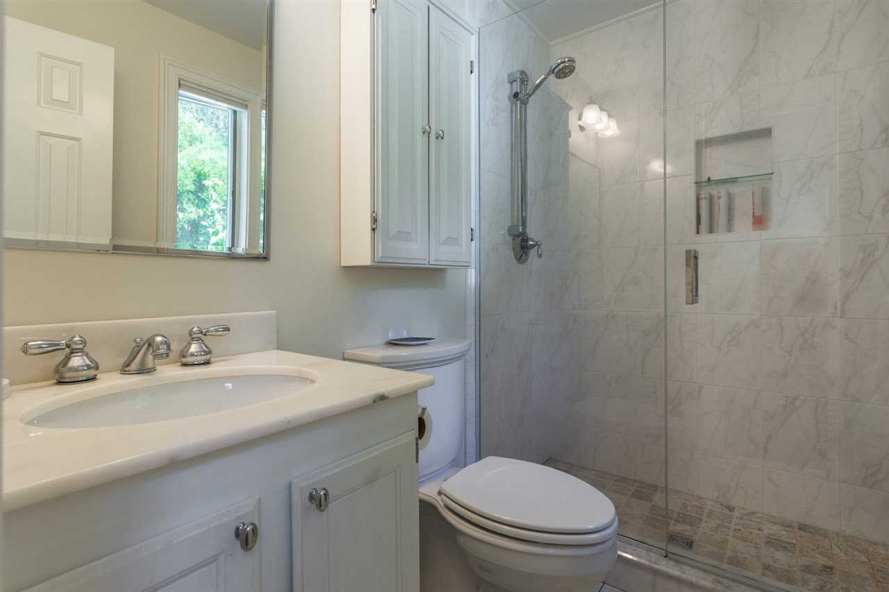 148 Main Street New Castle, NH 03854 - Photo 31 of 40