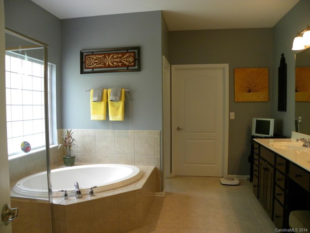 896 Treasure Court Fort Mill, SC 29708 - Photo 14 of 20
