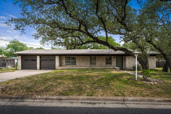 $3,000 | 7105 Lilac Lane, Austin, TX 78745