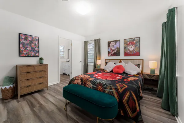 $3,000 | 7105 Lilac Lane, Austin, TX 78745