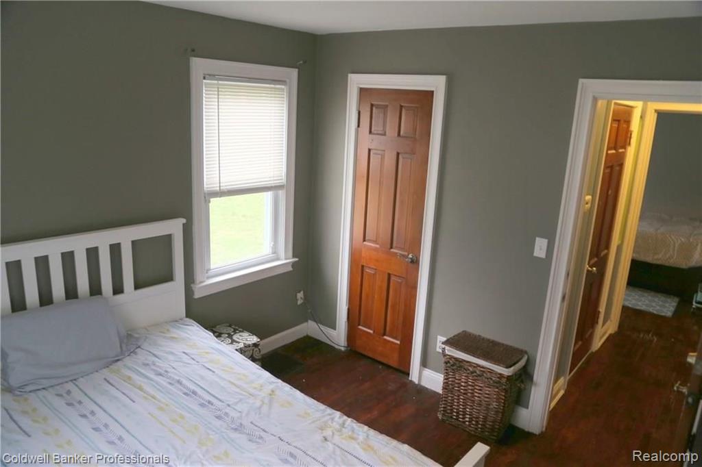 21654 Middlebelt Road Farmington Hills, MI 48336 - Photo 11 of 23