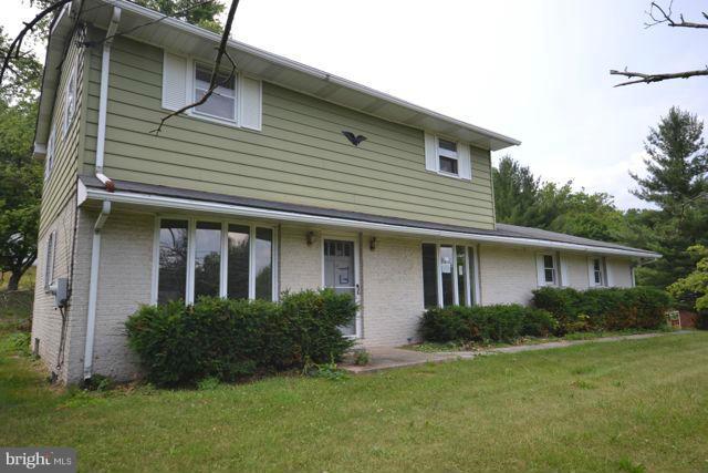 3326 Lineboro Road Manchester, MD 21102 - Photo 2 of 28 a view of outdoor space yard and front view of house
