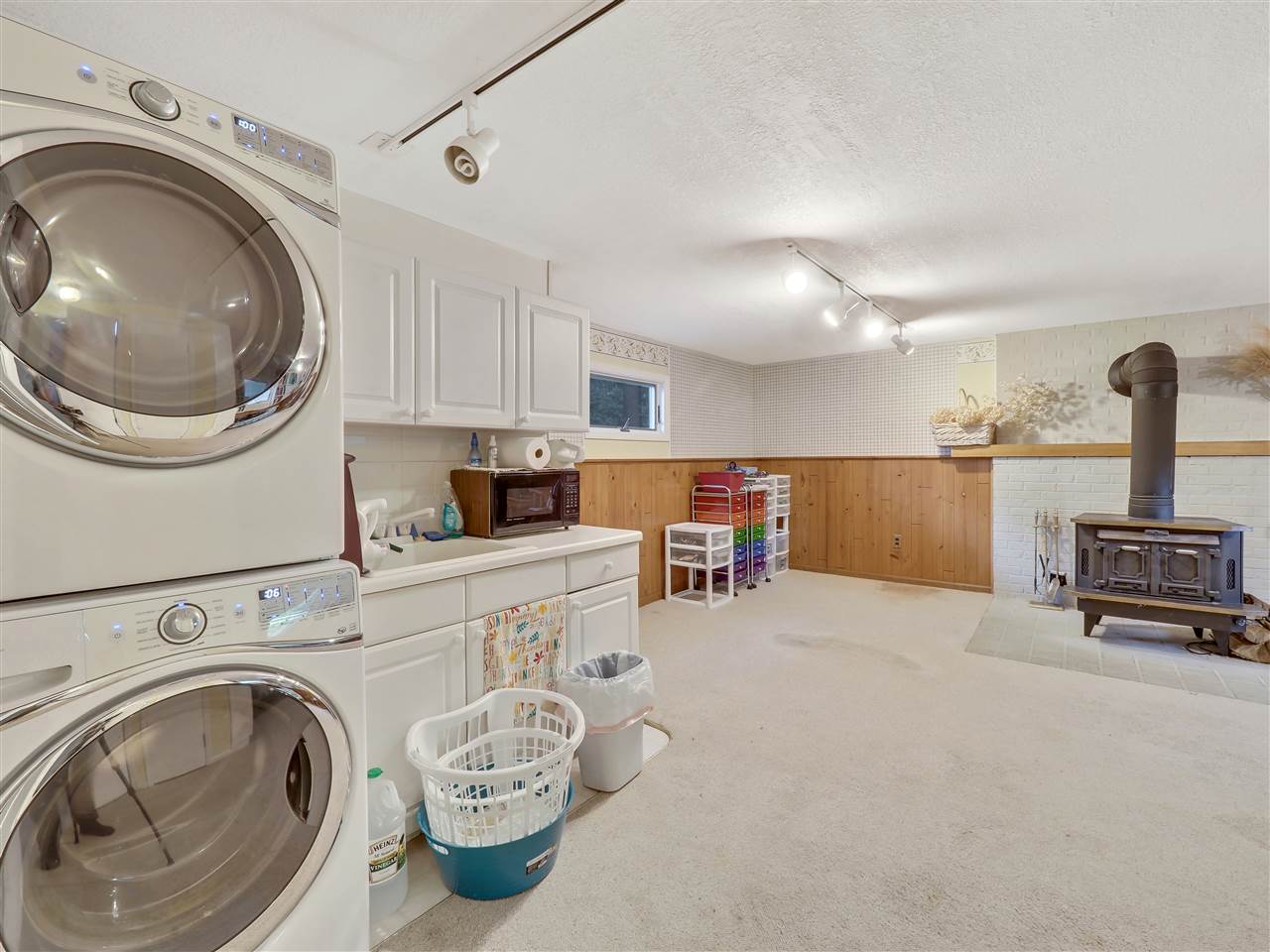 1529 Ridge View Court Traverse City, MI 49686 - Photo 8 of 35 1879551-7.JPG