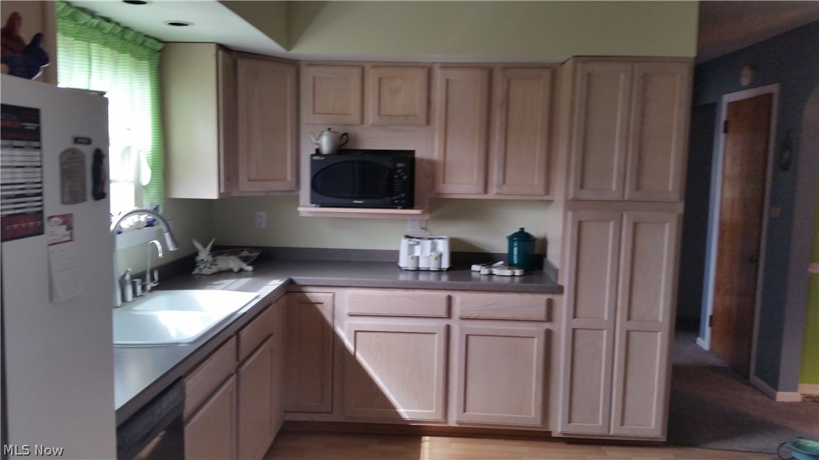 6168 Middle Ridge Road Madison, OH 44057 - Photo 10 of 29 Gallery Image 10