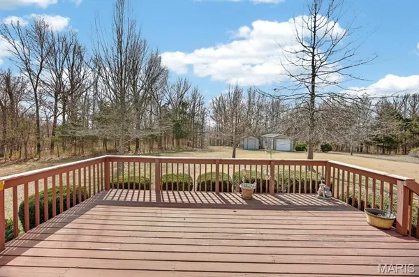 $332,500 | 18511 Oak Tree Lane, Phillipsburg, MO 65722