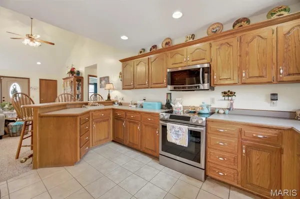 $332,500 | 18511 Oak Tree Lane, Phillipsburg, MO 65722